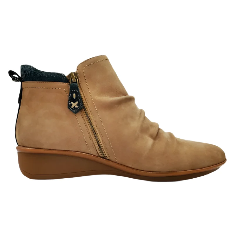 Revere Women's Plymouth Wedge Boot Toffee / Navy Lizard